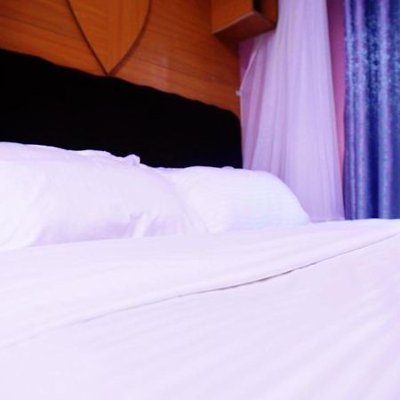 Amboseli Gateway Hotel Kimana Exteriör bild